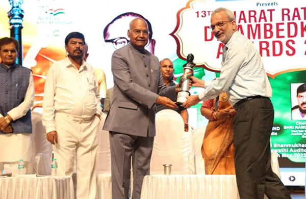 Dr. Bipin Sule Honored by 14th President Ramnath Kovind for Promoting National Education Policy
