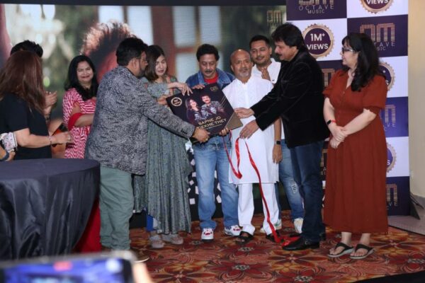 As The Song Sapne Jo Dekhe They Crossed 1 Million Mark, The Grand Success Party Was Held In Mumbai