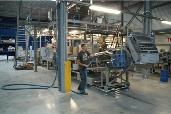 Efficiency by Design: The Integration of Compressors and Vacuums in Industrial Equipment