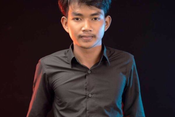 Cambodian Sorm Sokpha rising star as a content creator and cameraman
