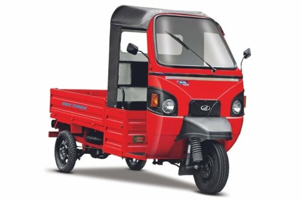 SLMG Beverages accelerates its journey towards a greener future with an investment of Rs 100 crore to expand its EV fleet from 2000 to 5000 electric vehicles by 2024