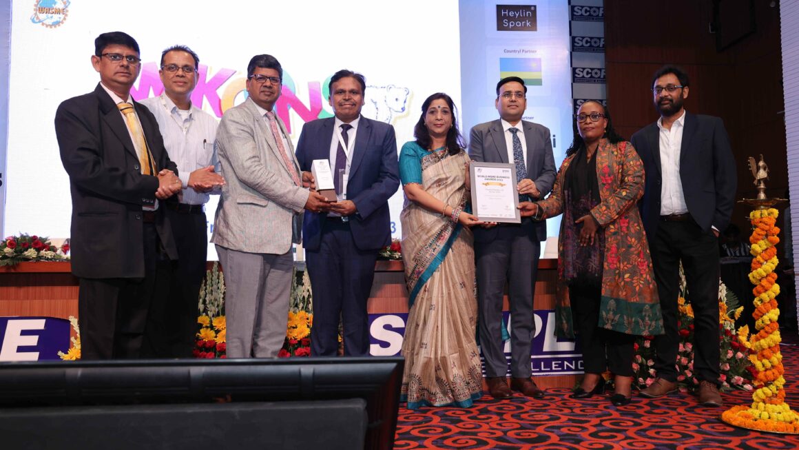 Makoons Play School Wins Prestigious World MSME Business Award for Preschool Franchisor of the Year 2023