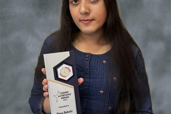17 Year Old Documentary Filmmaker Rhea Bakshi’s Awarded “Young Achievers’ Award”
