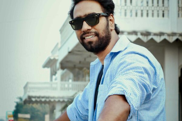 Rising Star Bhavesh Yadav: The Sultanpur Sensation Making Waves in the Entertainment Industry
