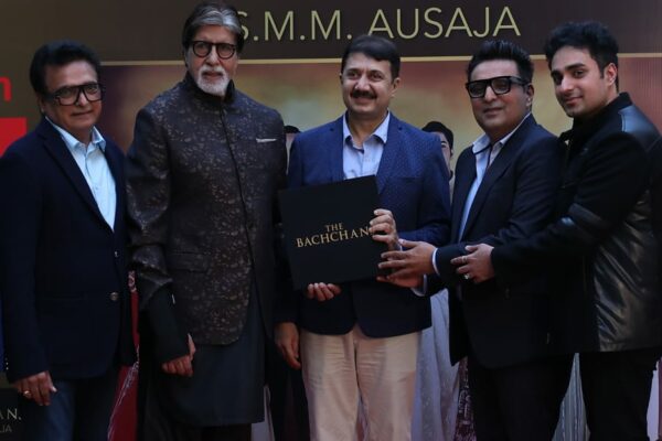 Amitabh Bachchan launches SMM Ausaja’s Om Books International’s The Bachchans: A Saga of Excellence Unveiling