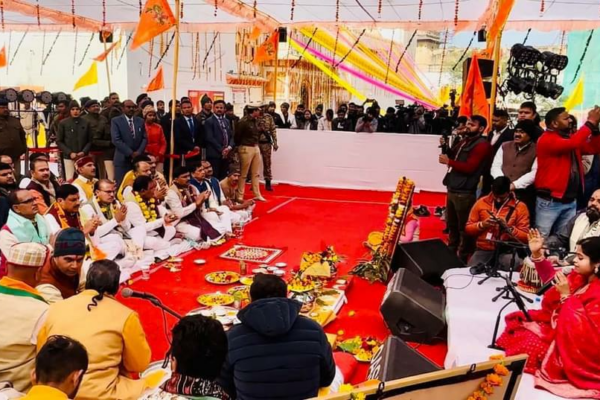 Sanskrit Singer Madhvi Madhukar’s “Madhuram Vrind” Band Performed in Ayodhya and Orchha During Consecration Ceremony Of Lord Ram.