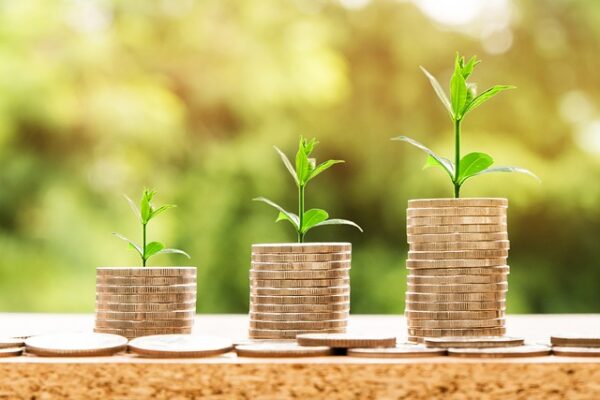 Bank FD vs Corporate FD: Which One Should You Choose?