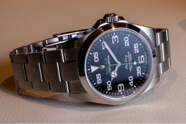 Detailed Information About Luxury Watches