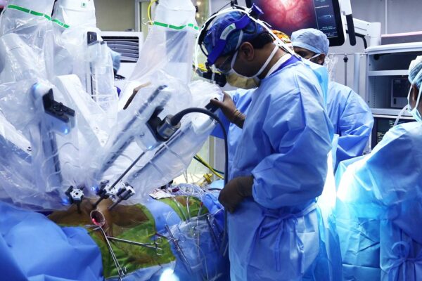 Yemeni Patient with Complex Mitral Valve Disease Undergoes Lifesaving Robotic Procedure at Apollo Hospitals