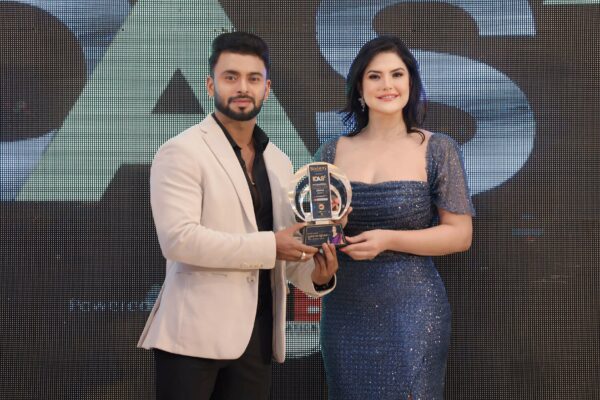Subham Darjee – Felicitated with Indian Dazzling Award by Bollywood Diva Zareen Khan