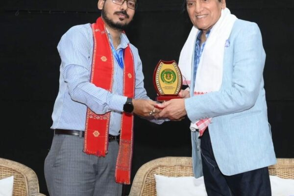 Dr. Dinesh Shahra Inspires Future Leaders with a Powerful Address on “Happiness & Success” at MSSV, Guwahati