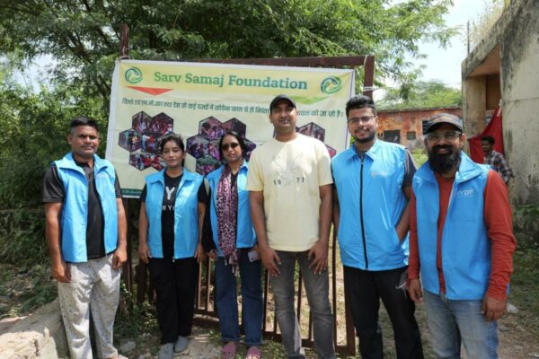 IYDF and Plant N Pots Provide Education and Food Aid to Slum Children in Delhi