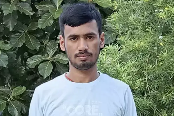 The story of Anmol Kumar: Aiming to pioneer Quality Medical Treatment in Chhapra, Defying Big City Norms