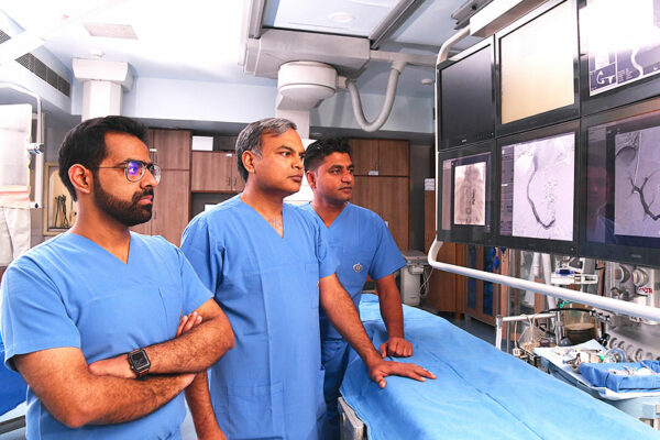 Doctors Report Decline in Thyroid Surgeries as Non-Invasive Treatments Take Center Stage