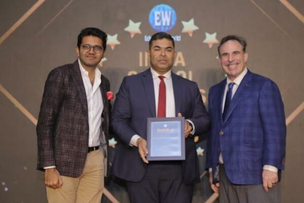 Vishwashanti Gurukul World School Honored as Top Boarding School at Global Education Summit 2024