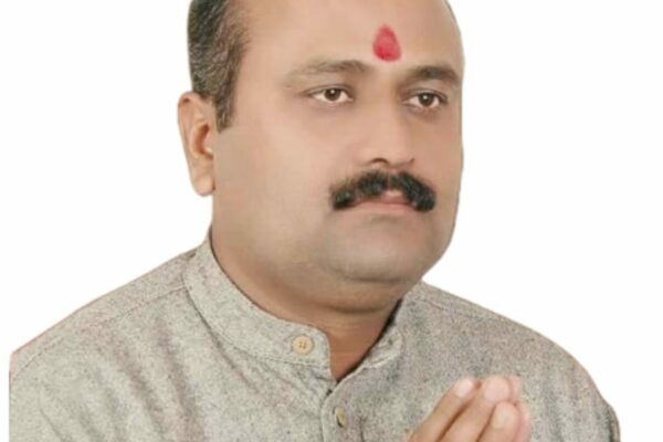 Pandit Vinod Kumar Dubey: Celebrated as India’s Leading Astrologer