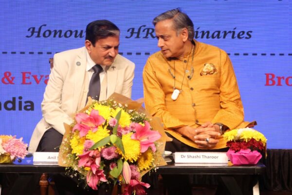 FOSTIIMA Business School Hosts MARGDARSHAK 3.0, Celebrating HR Excellence with Dr. Shashi Tharoor