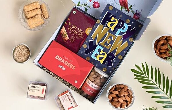 Create Your Own Hamper with Flower Aura’s Unique New Year Gift Offerings