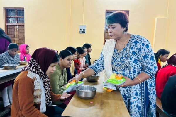 Fashion Icon Putul Dhar Celebrates Birthday with an Inspiring Act of Kindness