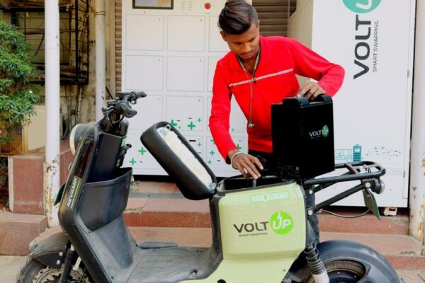 VoltUp and Revamp Moto Partner to transform last-mile mobility; to deploy 40,000 e-2wheelers