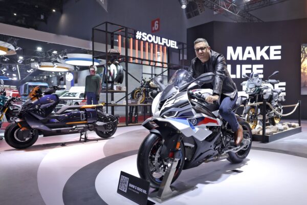 Challenge Your Limits: BMW Motorrad India launches the new BMW S 1000 RR.