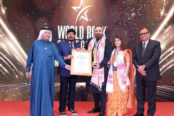 JM Global Group Chairman Dr Jitendra Matlani honoured with Bharat Kirtiman Award in Dubai