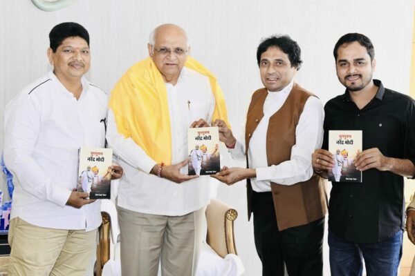 Dipak Desai’s ‘Yaadon Ke Gubbare’ Wins Dadasaheb Phalke Indian Television Award 2025 for Best Book of the Year