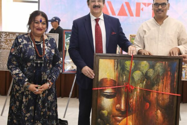 Art is to carve the emotions of the heart on the canvas – Kanchan Mehra