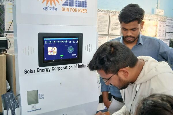 SECI’s CSR Initiative Brings Health ATM Machines to CHCs and PHCs in Banaskantha, Gujarat under Project Aarogyya