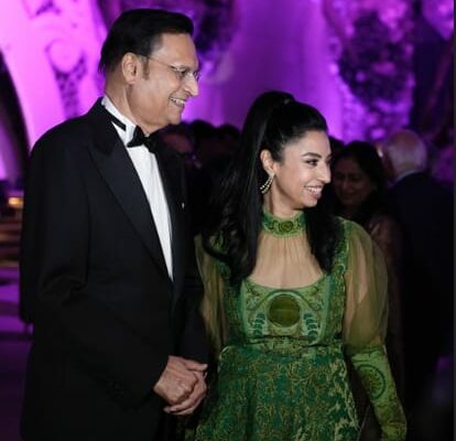 Glitterati gather to celebrate Rajat Sharma and Ritu Dhawan’s 25th wedding anniversary