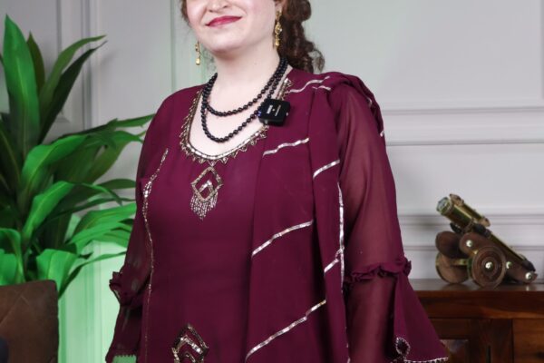Renowned Indian Vedic Astrologer & Crystal Healer Samaira Jaisinghani Revolutionizes  Astrology with Ancient Wisdom