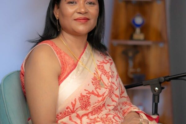 Renowned Indian Astrologer & Tarrot card reader Anjana Nayyar Revolutionizes Astrology with Ancient Wisdom
