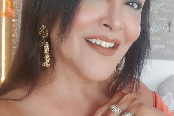 “Beyond Boundaries: Dr. Anjulika Bhagchandani’s Trailblazing Journey of Passion, Purpose, and Unstoppable Success”