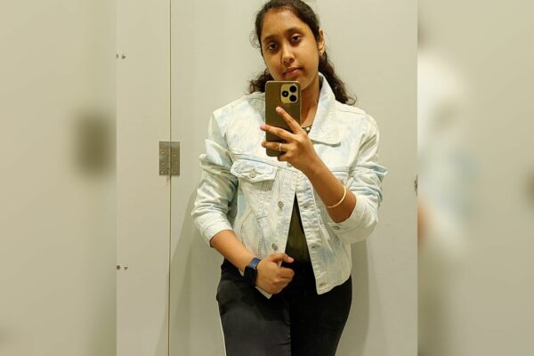 Shakiba Asif: The 15-Year-Old Shayeri Writer from Kolkata Who Is Inspiring a New Wave of Young Poets