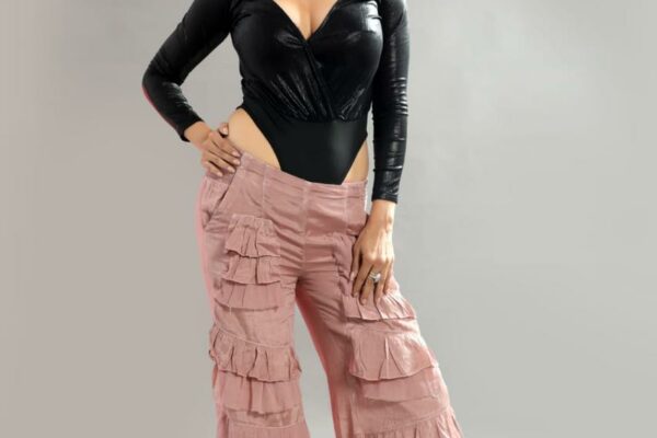 Actress & Celebrity Yoga Therapist Shilpi Chugh Joins Hands with Director Vipin Agnihotri for Her Big Bollywood Debut