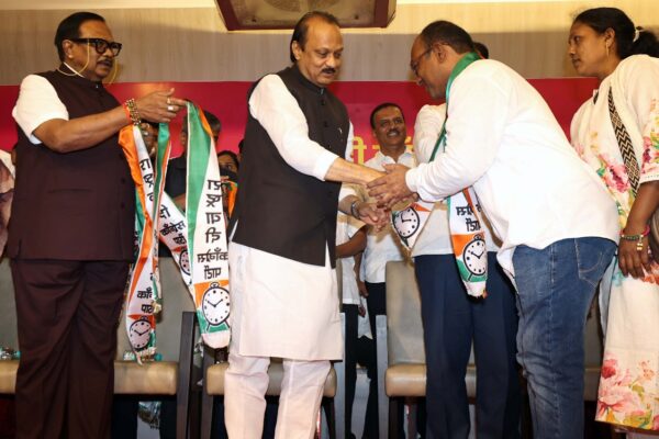 Over 400 Join NCP under the Leadership of Ajit Pawar and Dharmaraobaba Atram
