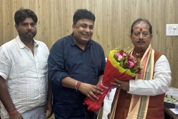 Narendra Kumar Meets Bihar Deputy CM to Propose Formation of Gau Seva Aayog