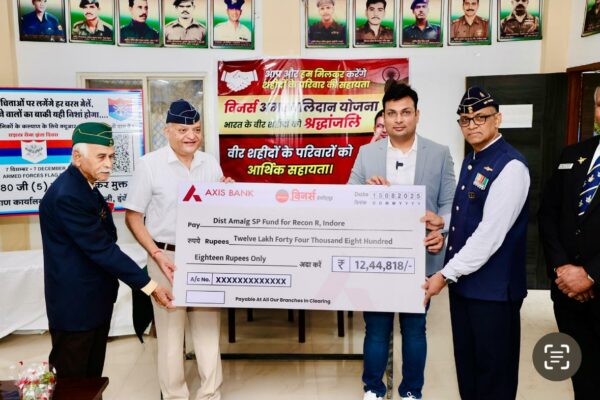 Winners Institute Donates ₹12.44 Lakh to Support Families of Martyrs on Independence Day