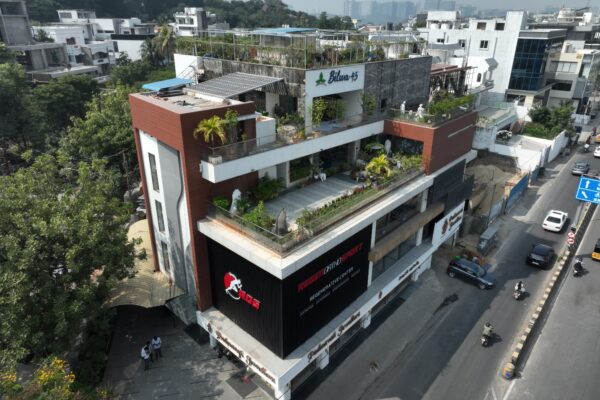 Inside the Bone: Advanced Intraosseous Knee Treatment Now Available in India at RegenOrthoSport