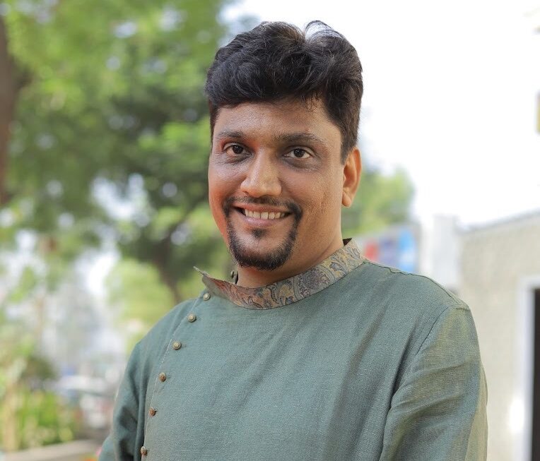 Ashish Somani – Best Astrologer in Ahmedabad, Vastu Consultant & Chartered Accountant