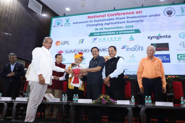 Dr. R.G. Agarwal Receives Prestigious Agro-Industry Leadership Award for Transforming Indian Agriculture